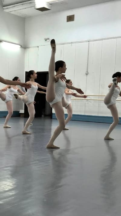 Teodora Vladichevska — Classical dancer