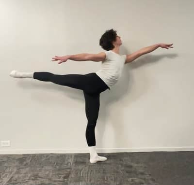 Uzay Hasanusta — Classical dancer, United States