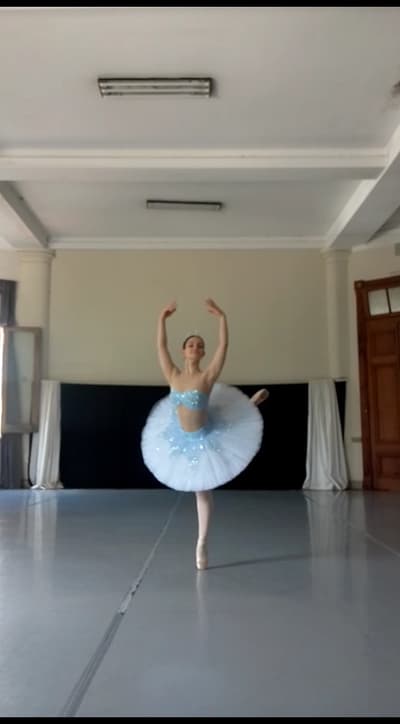 Juana de los Santos — Classical dancer, Argentina