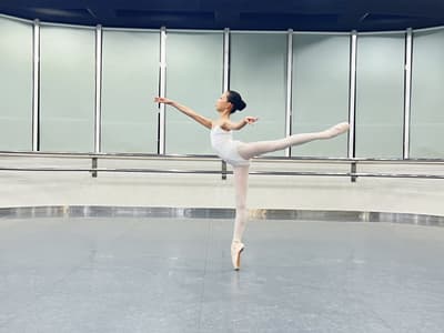 Tiffany Zhong — Classical dancer, China