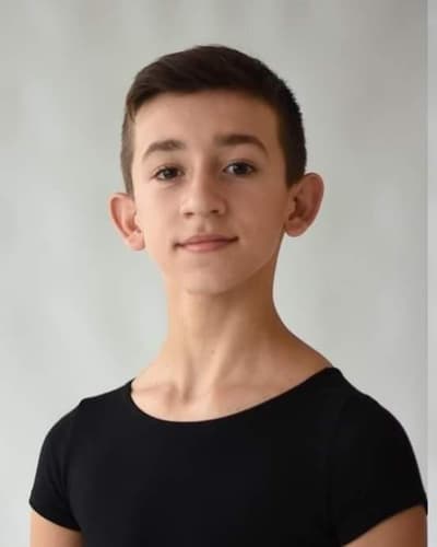 Asier Bautista Ayora — Contemporary dancer, Spain