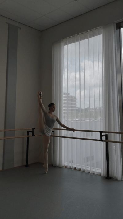 Juliette Agabriel Bernal — Classical dancer, France