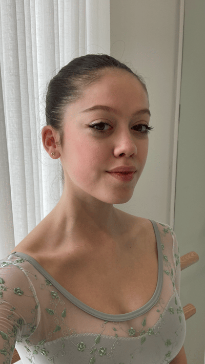 Juliette Agabriel Bernal — Classical dancer, France