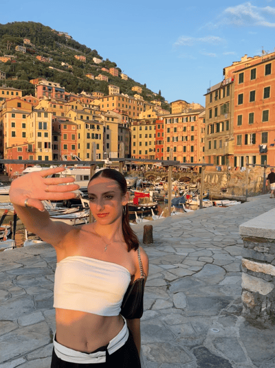 Chiara Bresciani — Classical dancer