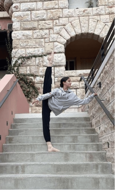 Íris Rodrigues — dancer