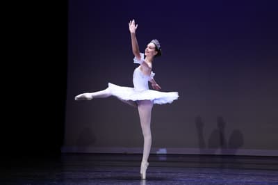 Maura McGuire — Classical dancer, United States