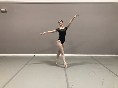 Anna Jones — Classical dancer, United States