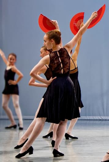 Romane Goitia — Classical dancer, France