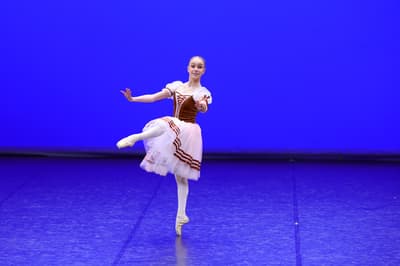 Olivia Bastin — Classical dancer, France