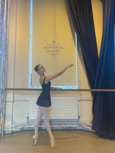 Olivia Bastin — Classical dancer, France