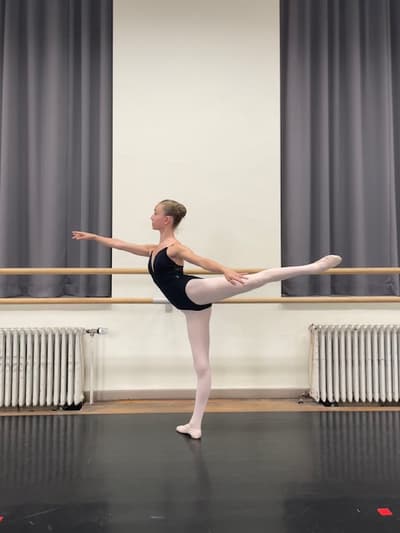 Olivia Bastin — Classical dancer, France