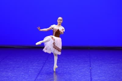 Olivia Bastin — Classical dancer, France