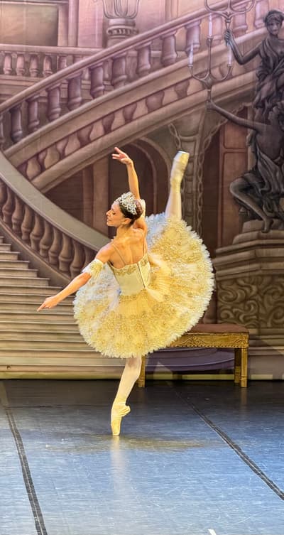 Lisa Quevedo — Classical dancer, Goiânia, Brazil