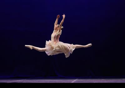 Lisa Quevedo — Classical dancer, Goiânia, Brazil