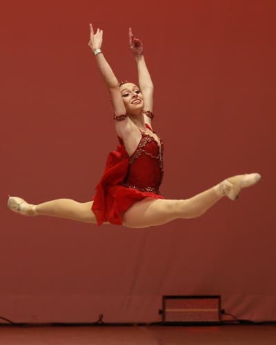 Lisa Quevedo — Classical dancer, Goiânia, Brazil