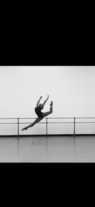 Simone Ayres — Classical dancer