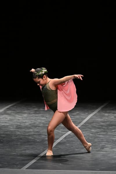 Helena Villuendas — dancer, Mexico