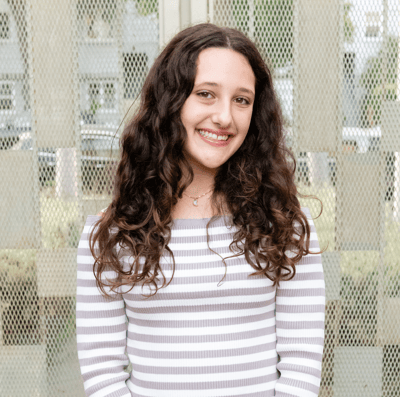 Lucia Thompson — Classical dancer, Santa Monica, United States