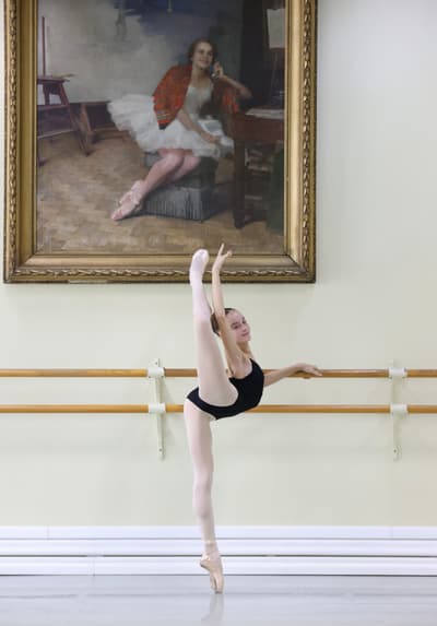 Eva Bejannin — Classical dancer, France