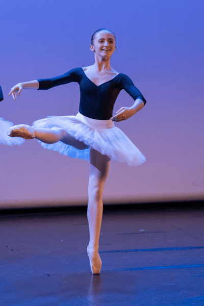 Lillian Marie Sears — Classical dancer, France