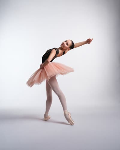 Janna Pisoni — Classical dancer