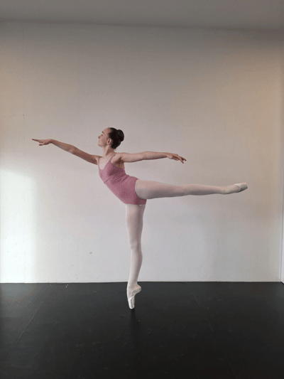 Enora Robyn — Classical dancer, Belgium