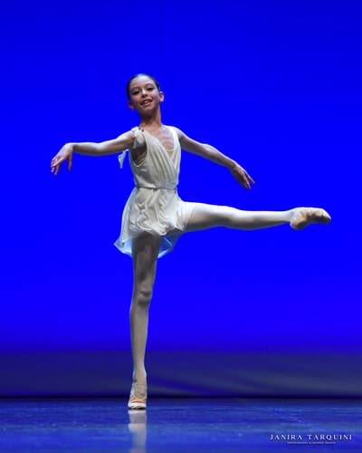 Sara Sabella — Classical dancer, Austria