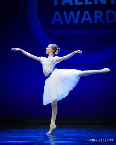 Vittoria Medeot — Classical dancer