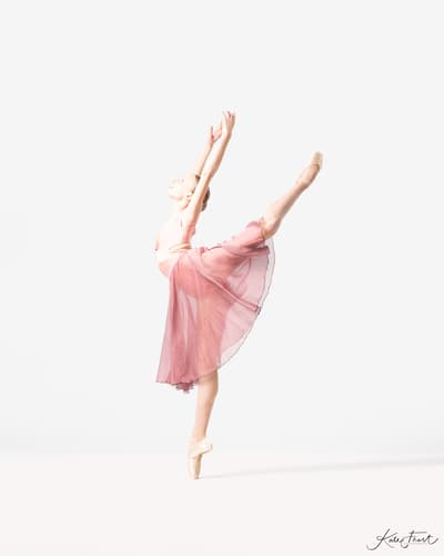 Neve White — Classical dancer, United Kingdom