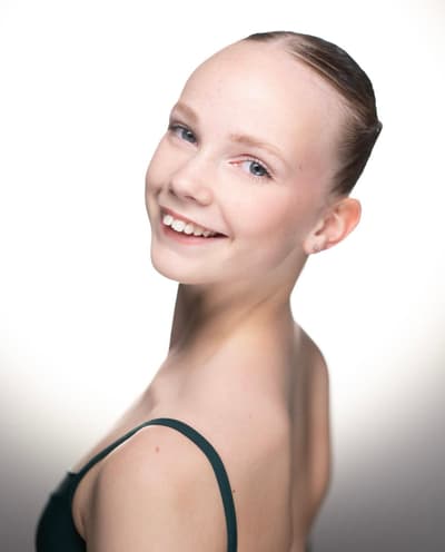 Neve White — Classical dancer, United Kingdom