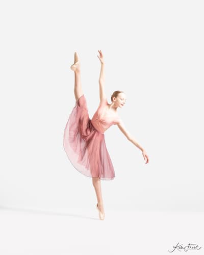 Neve White — Classical dancer, United Kingdom
