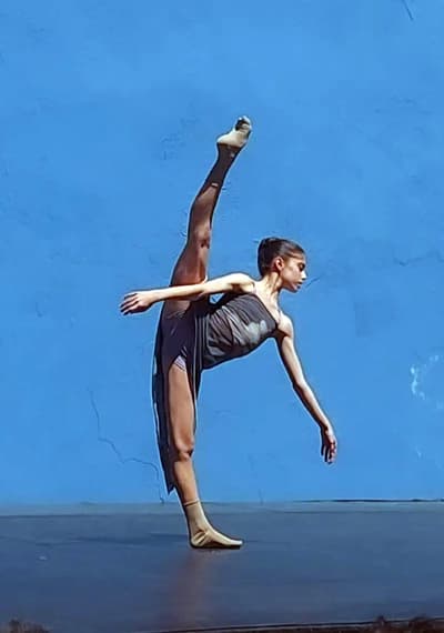 Nihal Yenidunya — Classical dancer, Türkiye