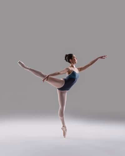 Laura Bunn — Classical dancer, Australia