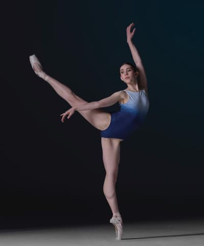 Laura Bunn — Classical dancer, Australia