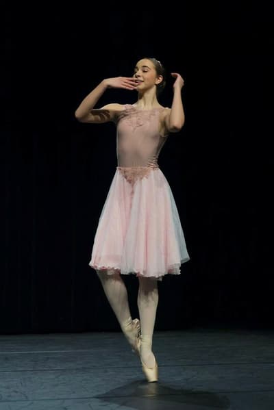 Savannah Exhenry — Classical dancer, Switzerland