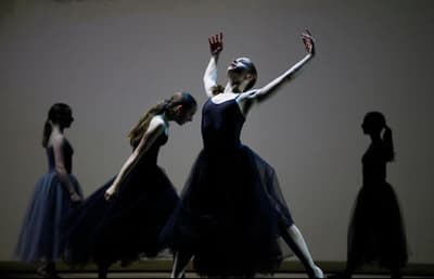 Maëlyne THIBAULT — Classical dancer, France