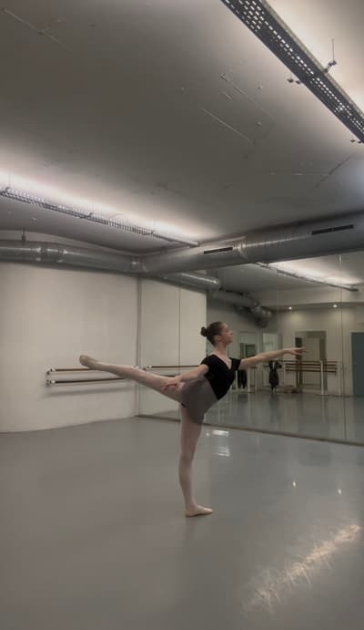 Maëlyne THIBAULT — Classical dancer, France