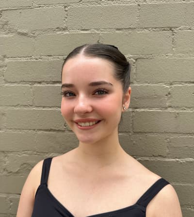 Mia Perez — Classical dancer, Australia