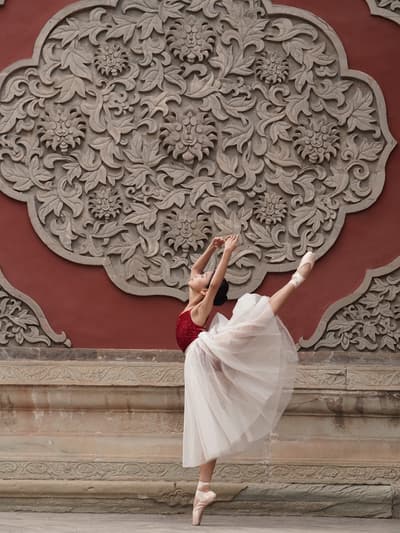 XinQing Zhao — Classical dancer, China