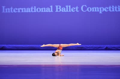 XinQing Zhao — Classical dancer, China