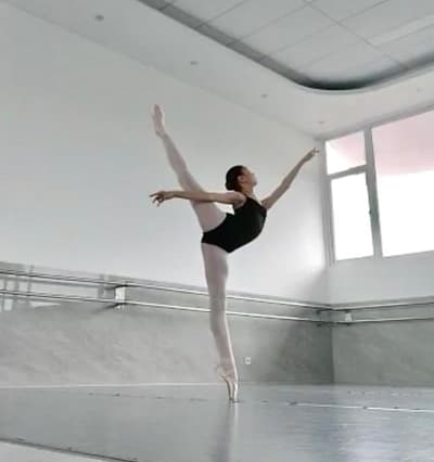 Caitlynn Senjaya — Modern dancer, Indonesia