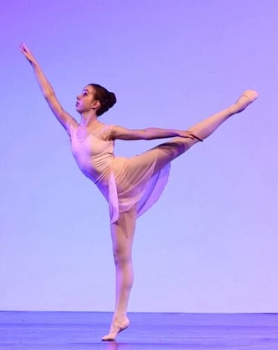 Olivia Grace Mano Shaw — Classical dancer, Spain