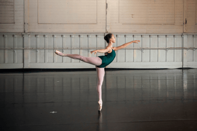 Petra JOHNSON — Classical dancer, United States