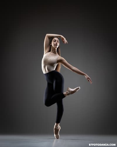 Ginevra Riotto — Classical dancer