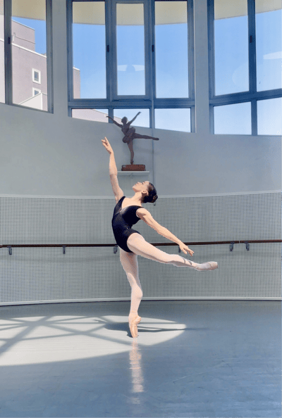 Jasmine Costinescu — Contemporary dancer, Romania