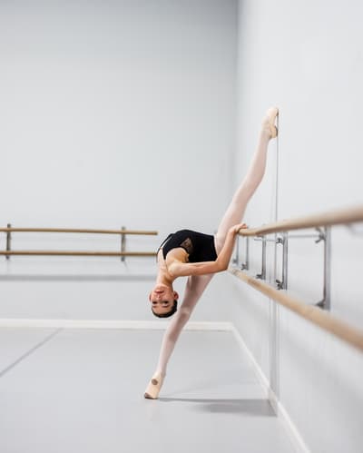 Ellary Day Szyndlar — Classical dancer, United States