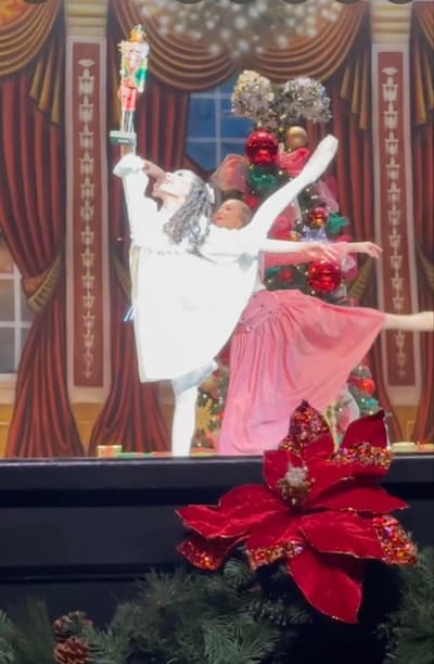 Ellary Day Szyndlar — Classical dancer, United States