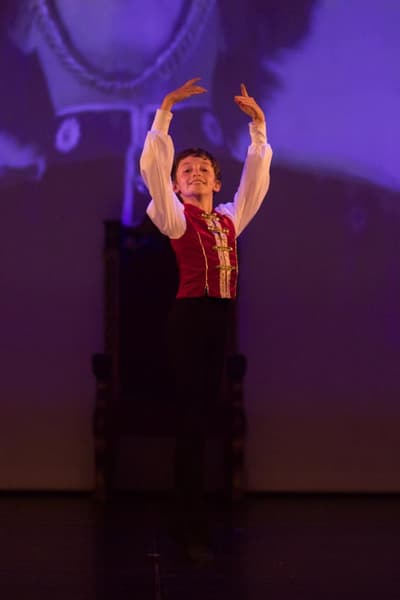 Victor Rega Mas — Classical dancer, France