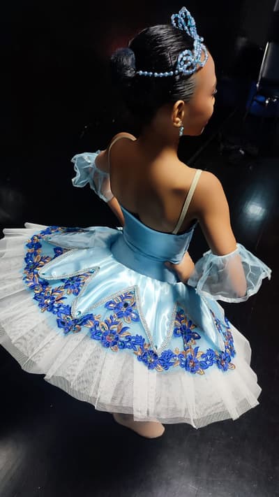 Quinn Shiloh Mangiri — Classical dancer, Indonesia