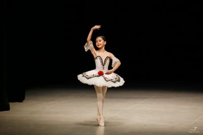 Munkhjin Mungunkhuyag — Classical dancer, Mongolia